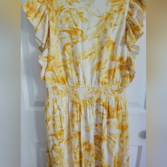 Express Yellow Gold Printed Flutter Sleeve Tie Front Midi Linen-Blend Dress Sz S - Picture 4 of 9